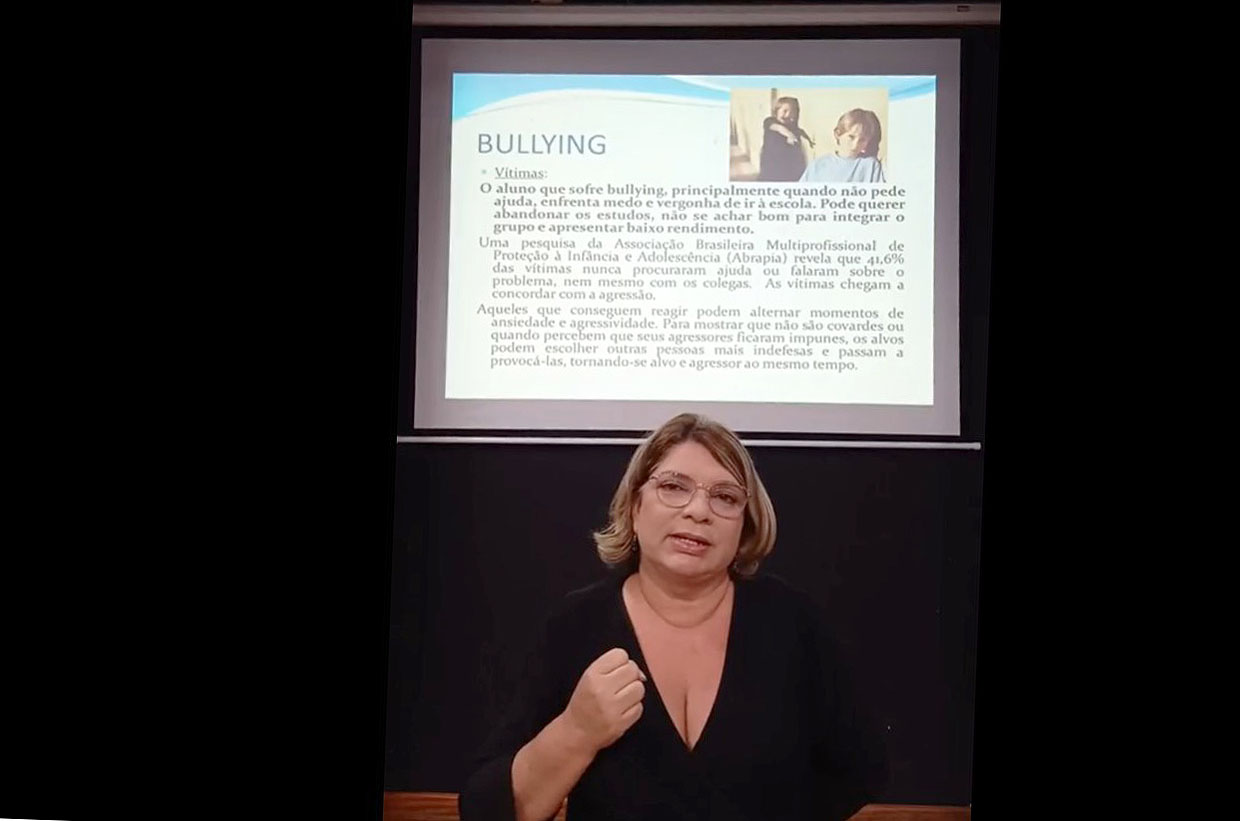 Audiência on-line sobre bullying nas escolas conscientiza profissionais da educação