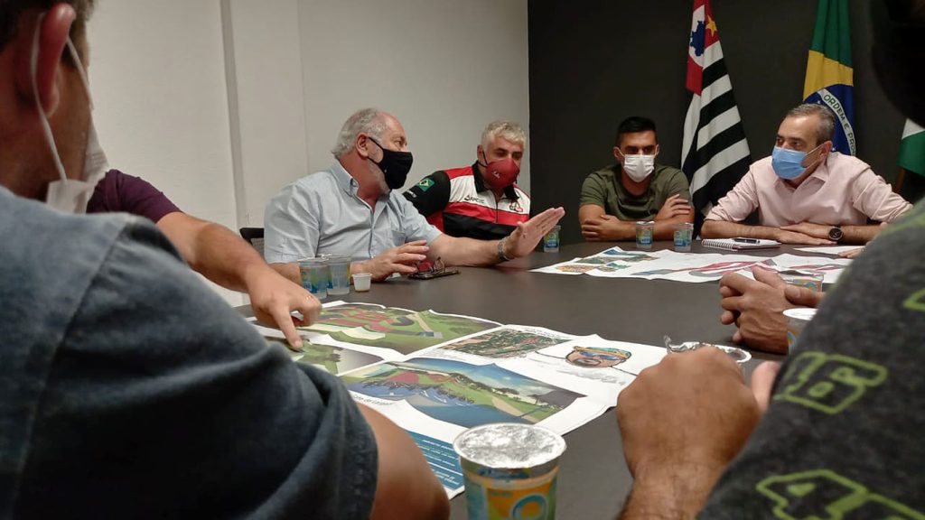 Audiência on-line sobre bullying nas escolas conscientiza profissionais da educação - Prefeitura de Várzea Paulista