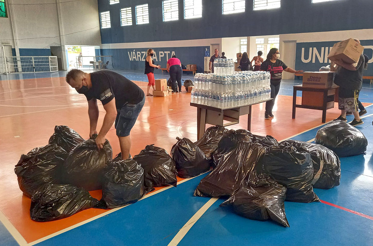 Corrente do Bem arrecada 18 toneladas de doações para famílias da Bahia