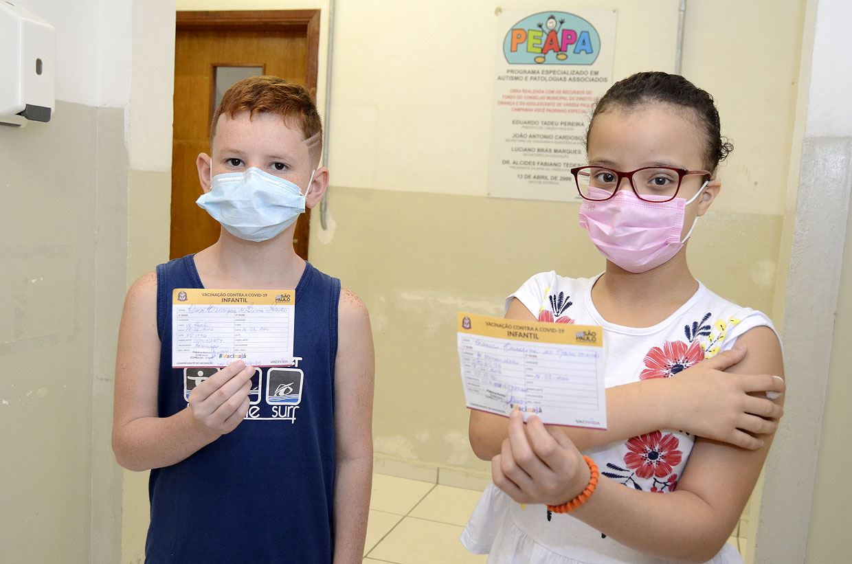 Alunos da Apae são os primeiros a serem vacinados em Várzea Paulista contra a Covid-19