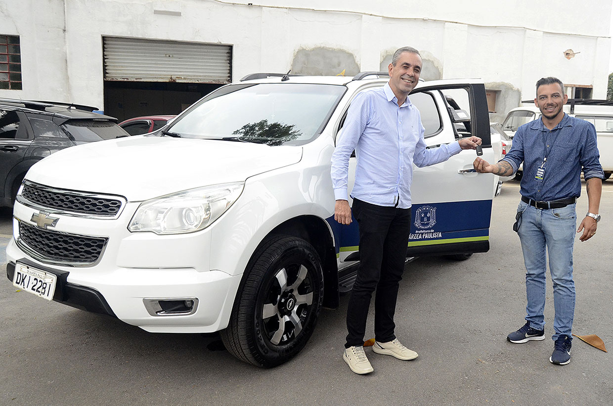 Unidade Gestora de Meio Ambiente recebe caminhonete para fortalecer fiscalizações ambientais
