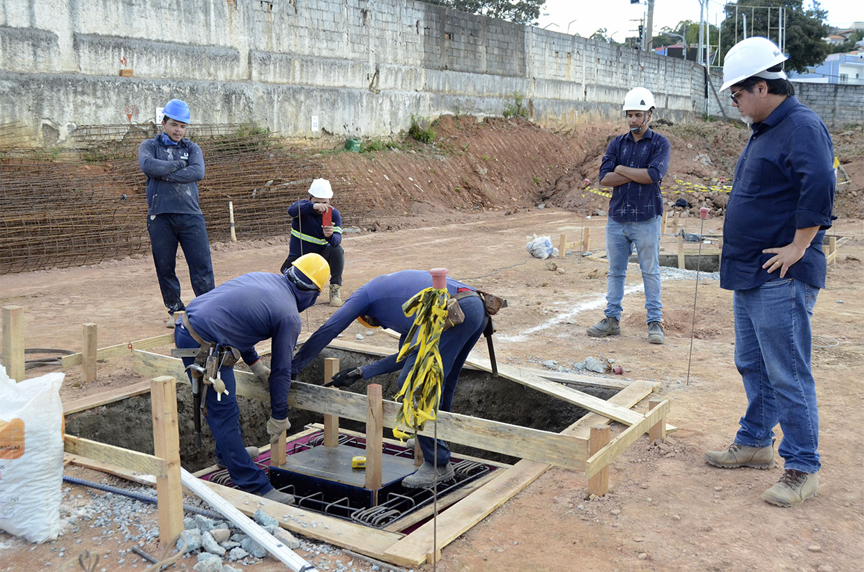 Mais de 200 estacas do novo hospital já foram construídas