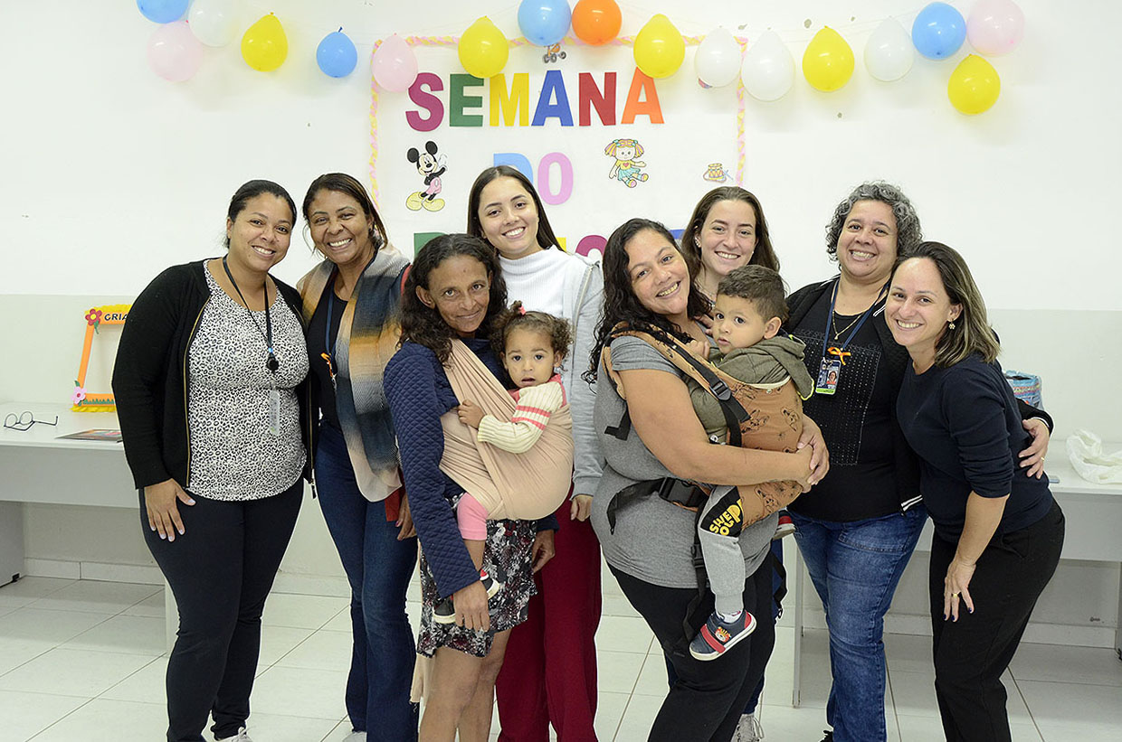 Centro Comunitário da Vila Real promove baby fusion para fortalecer laços entre mães e bebês