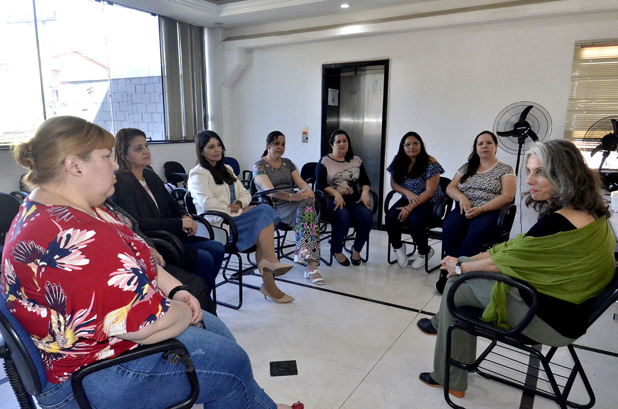Alunos de Guaianases participam de encontro sobre sofrimento emocional na  perspectiva da Educação — Prefeitura
