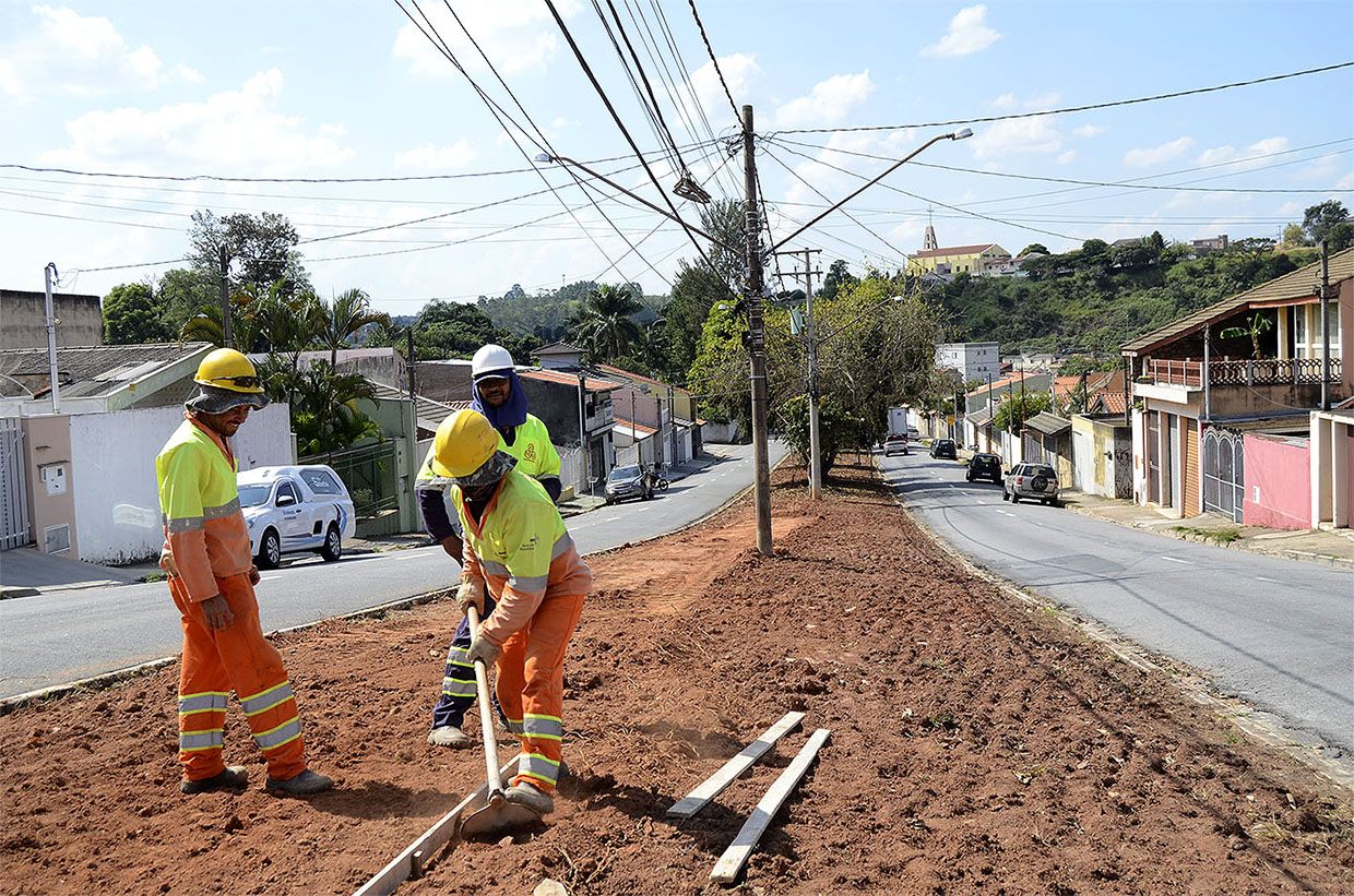 Avenida Eduardo de Castro passa por obras de revitalização